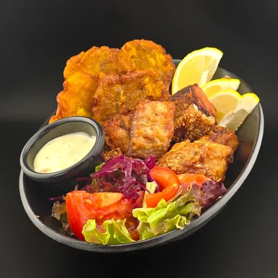 Chicharrón + Patacones – Mi Casa Graz
